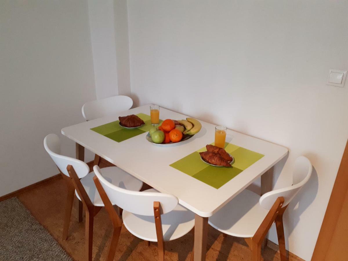 Brezno - 2 Izbovy Apartman Dış mekan fotoğraf